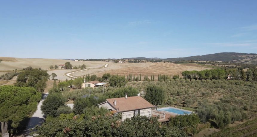 Particolare agriturismo visto lato alto - https://www.pomonte.com