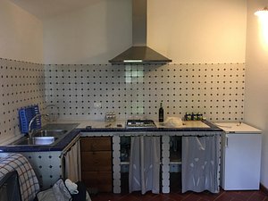 Cucina appartamento blu I- https://www.pomonte.com