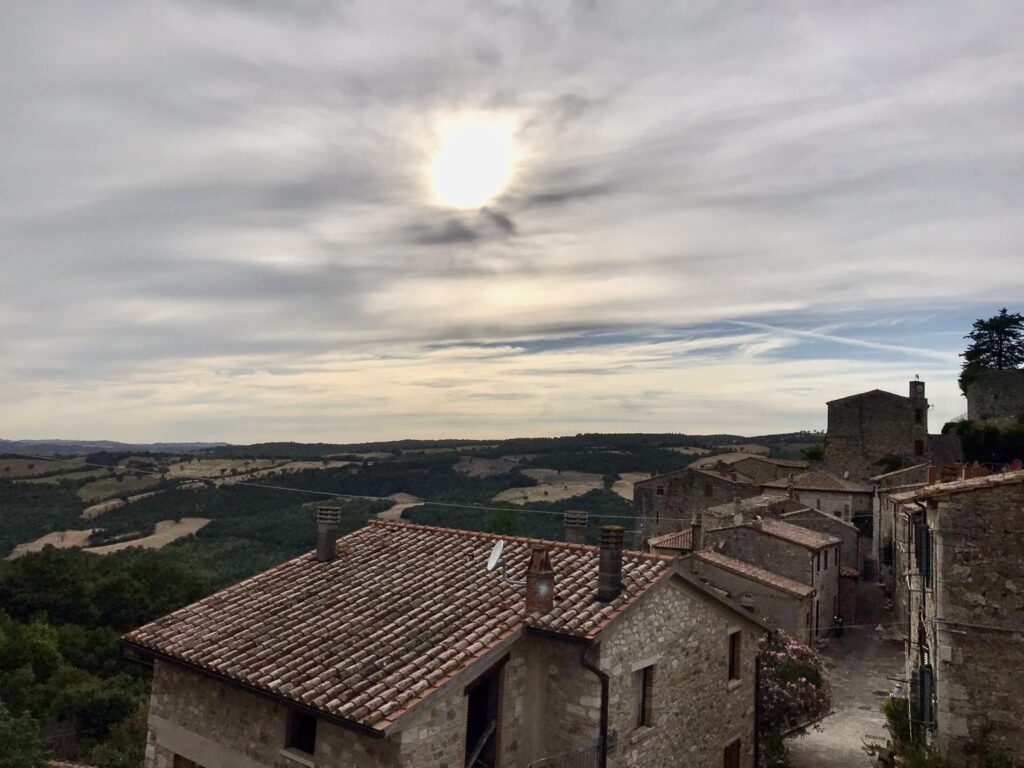 Al tramonto tutto è più belo - https://www.pomonte.com